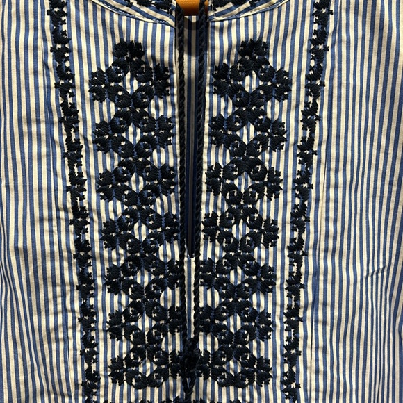 JCREW EUC blue and white stripped sleeveless top with blue embroidery size 10 - Picture 4 of 6